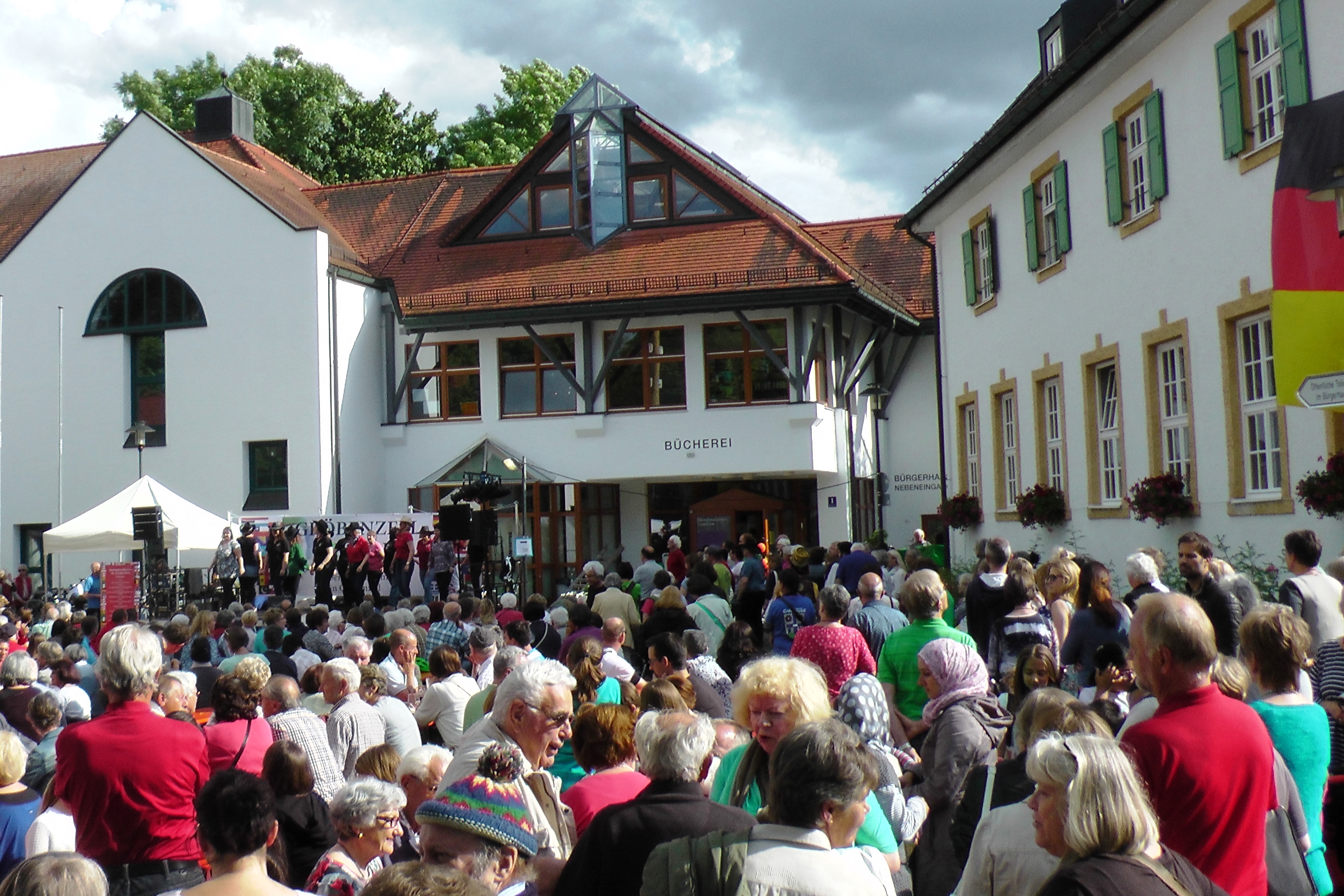 Interkulturelles Fest am 18. Juli 2016 Feiern